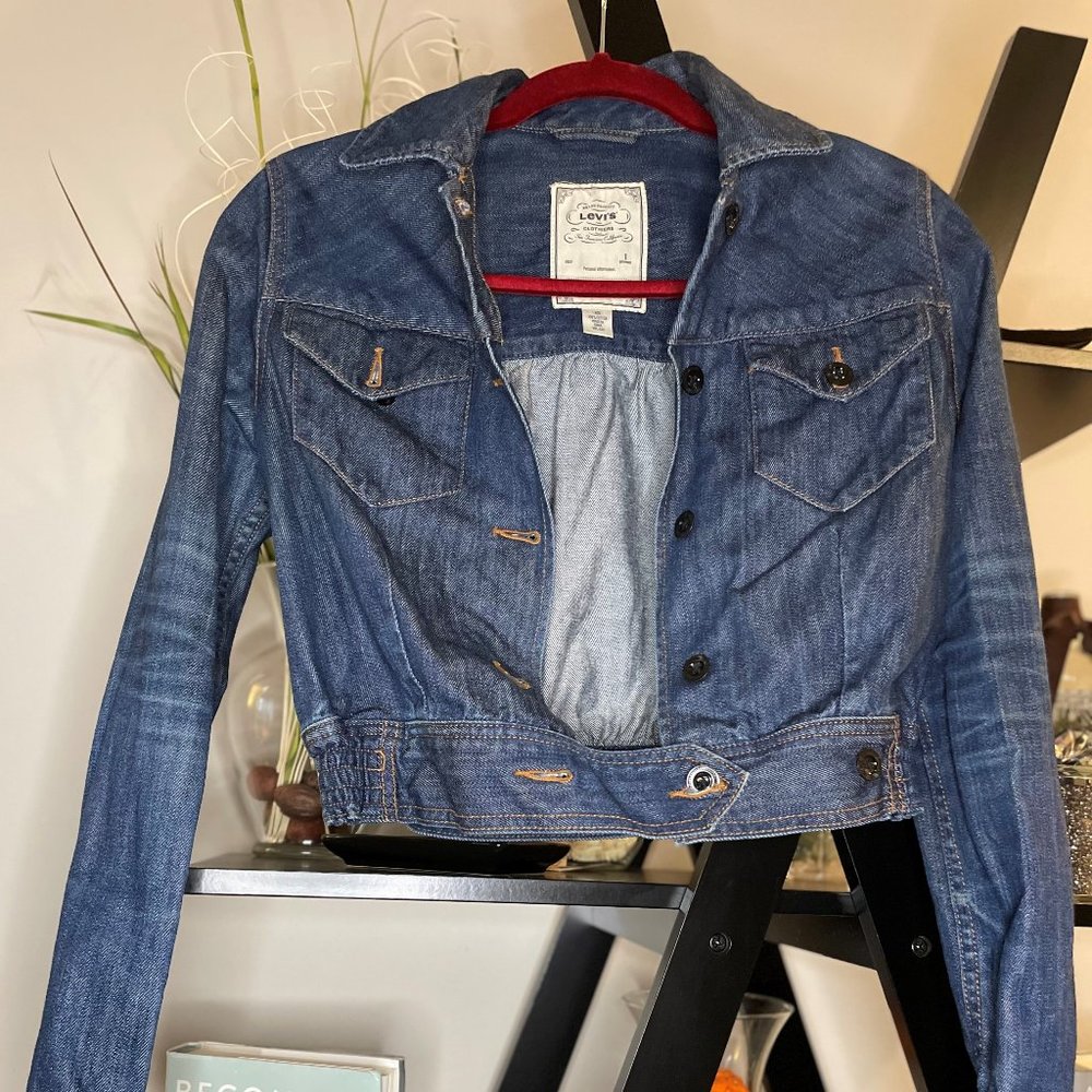 LEVIS  Size XS Crop Blue Jean Jacket Long Sleeve
